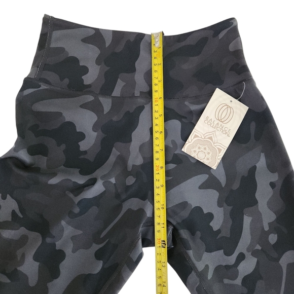 BALANCE COLLECTION Camo Print High-Waisted Leggings size m (NWT) - Picture 11 of 12
